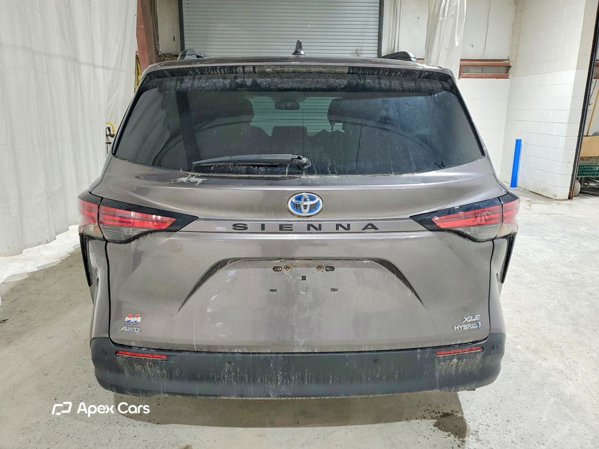 Toyota Sienna 2021
