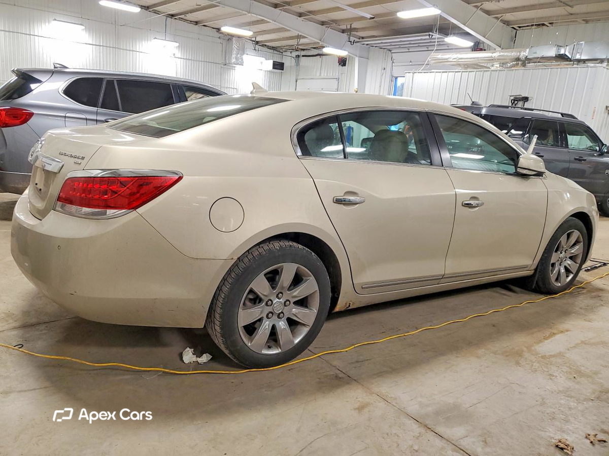 Buick LaCrosse 2011