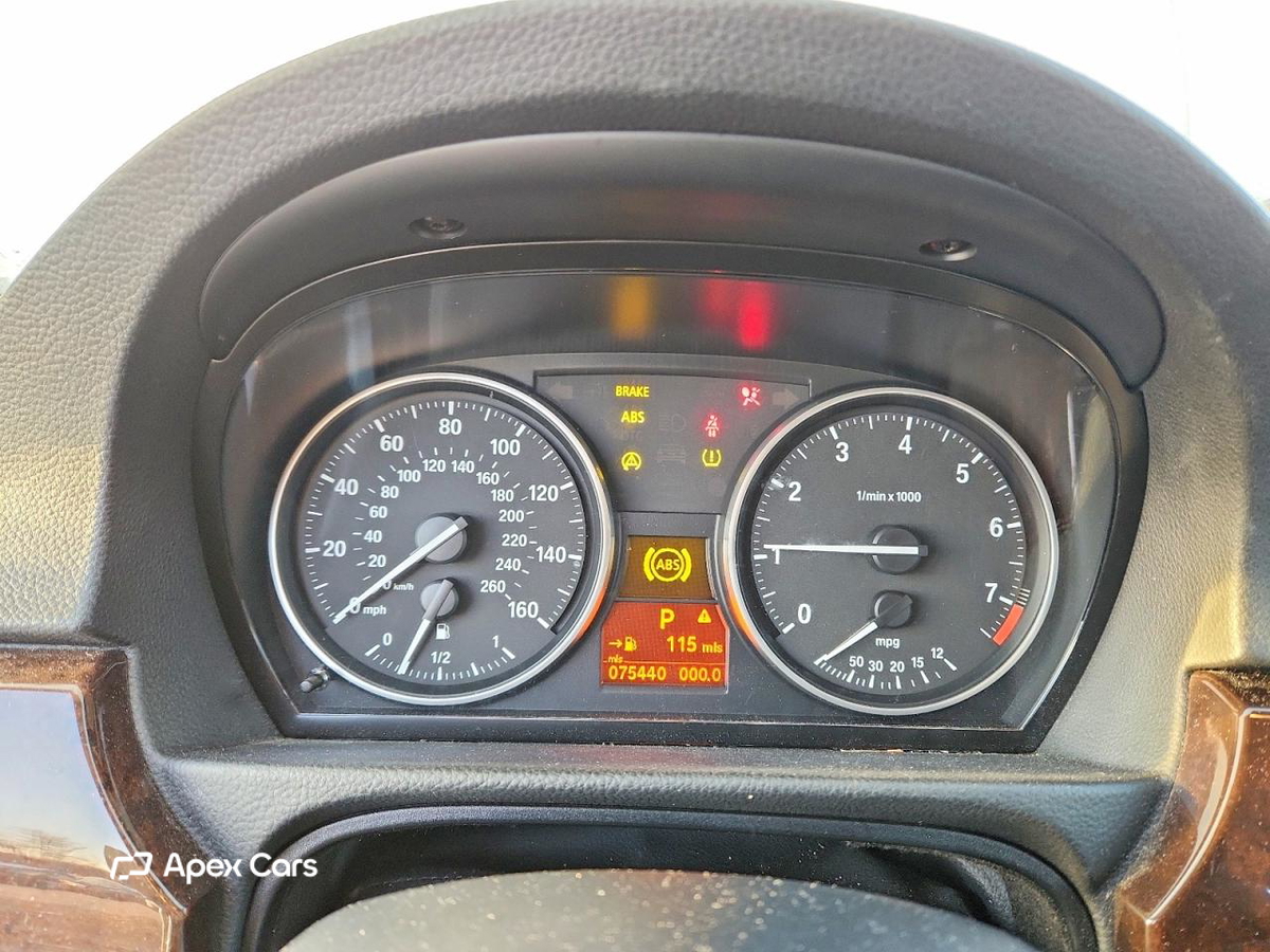 BMW Series 3 2010