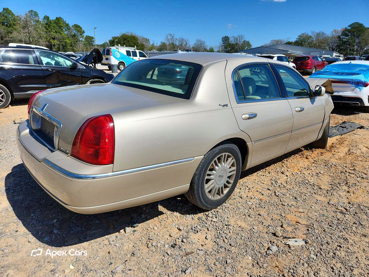 Lincoln Town Car 2010