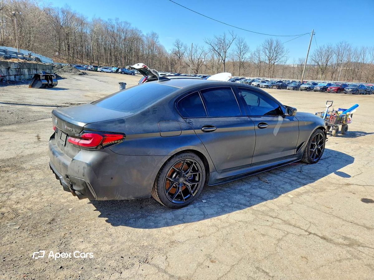 BMW M5 2021