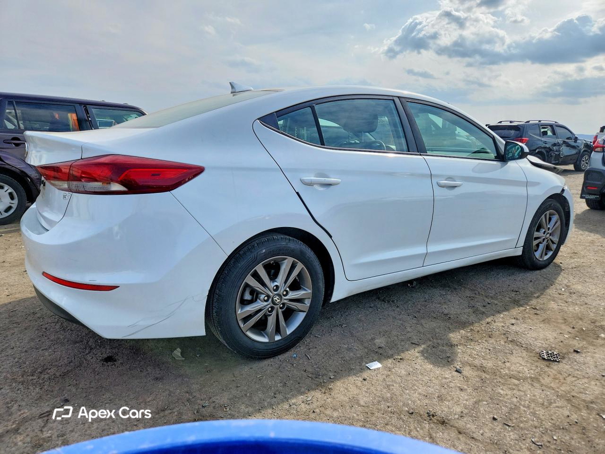 Hyundai Elantra 2018