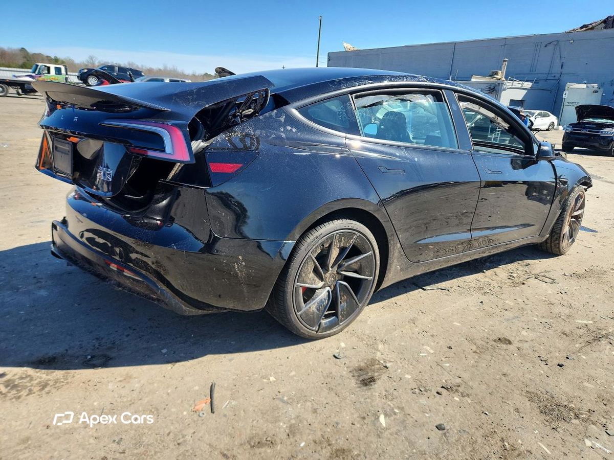 Tesla Model 3 2025