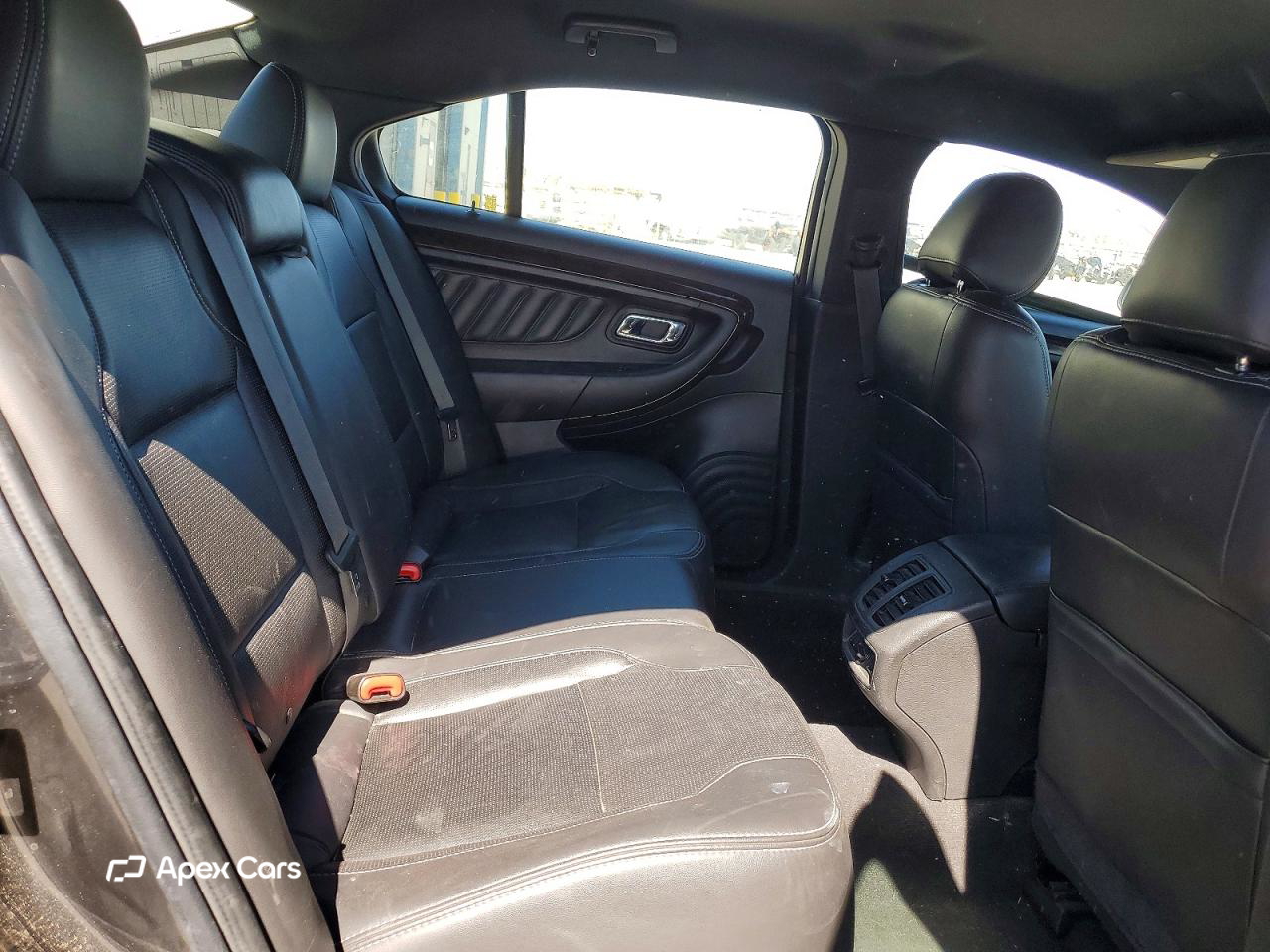 Ford Taurus 2019