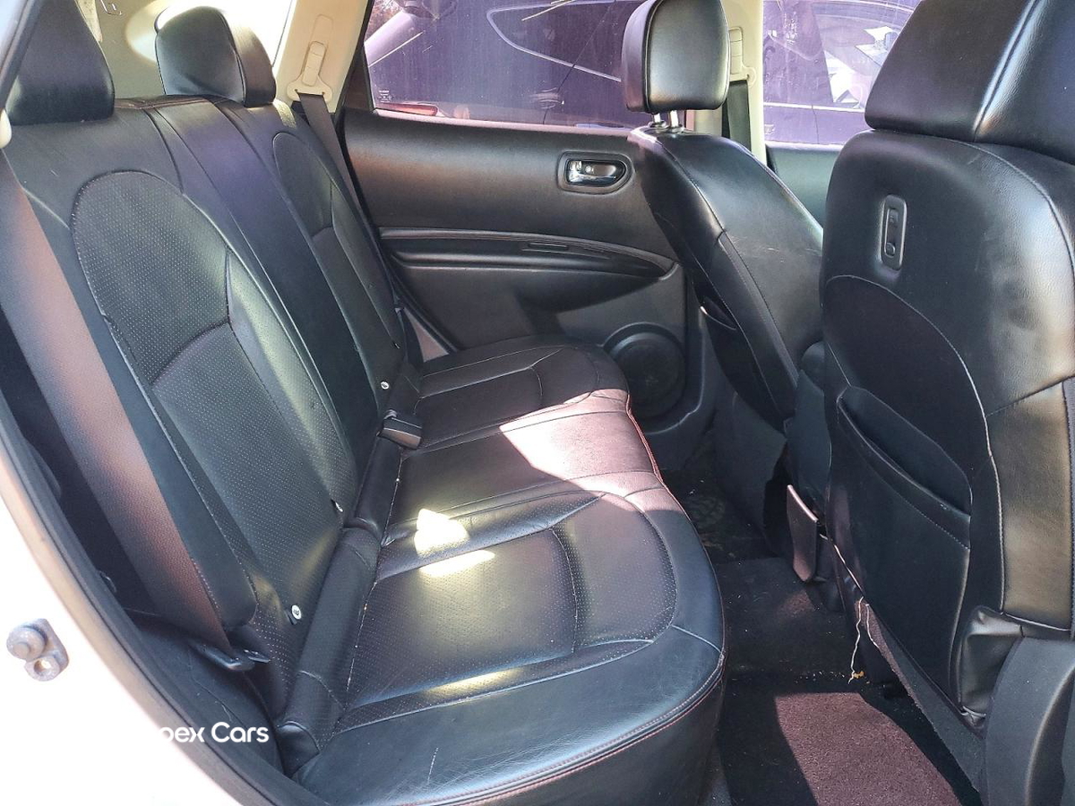 Nissan Rogue 2012