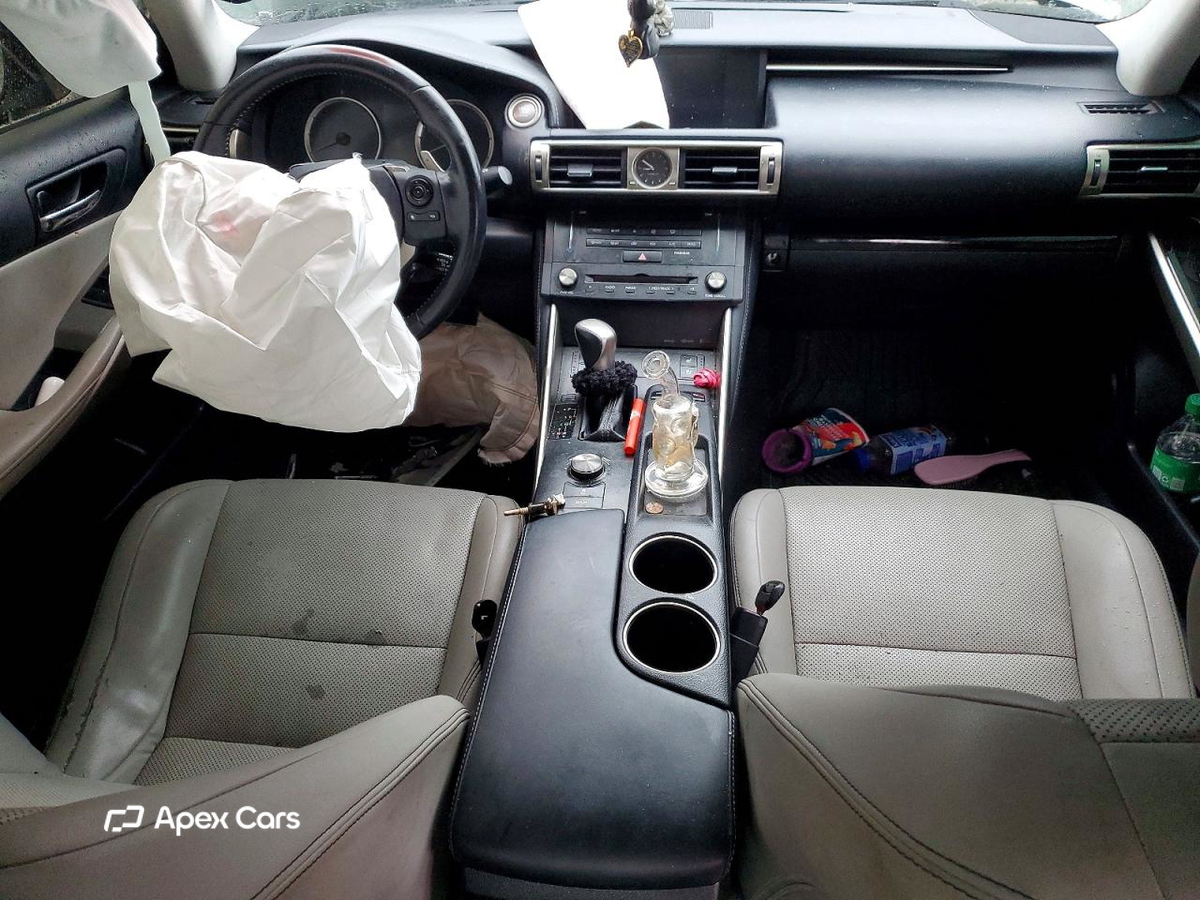 Lexus IS 2015