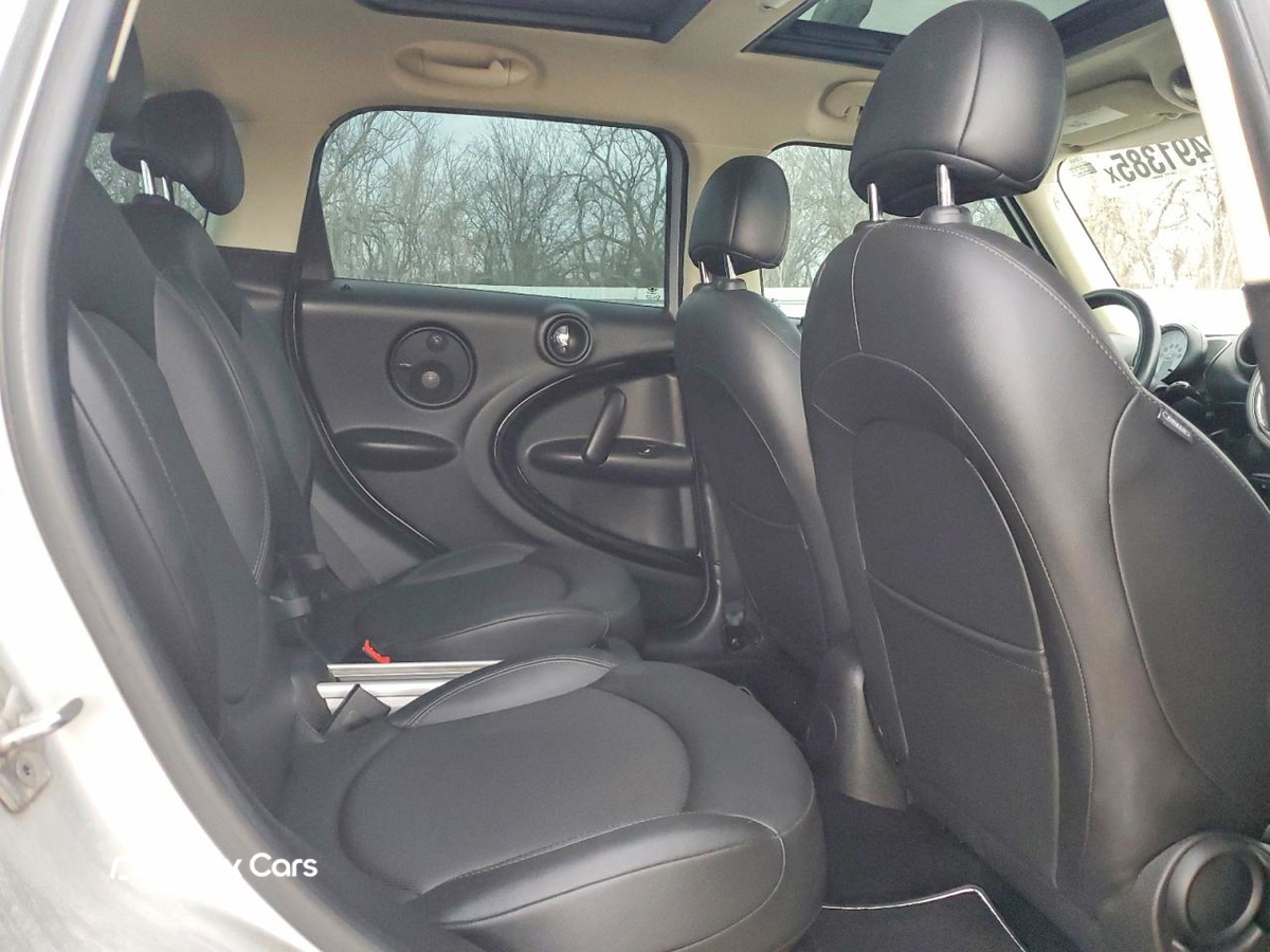 MINI Cooper 2012