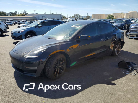Tesla Model 3 2022 - Zdjęcie 1 z 12