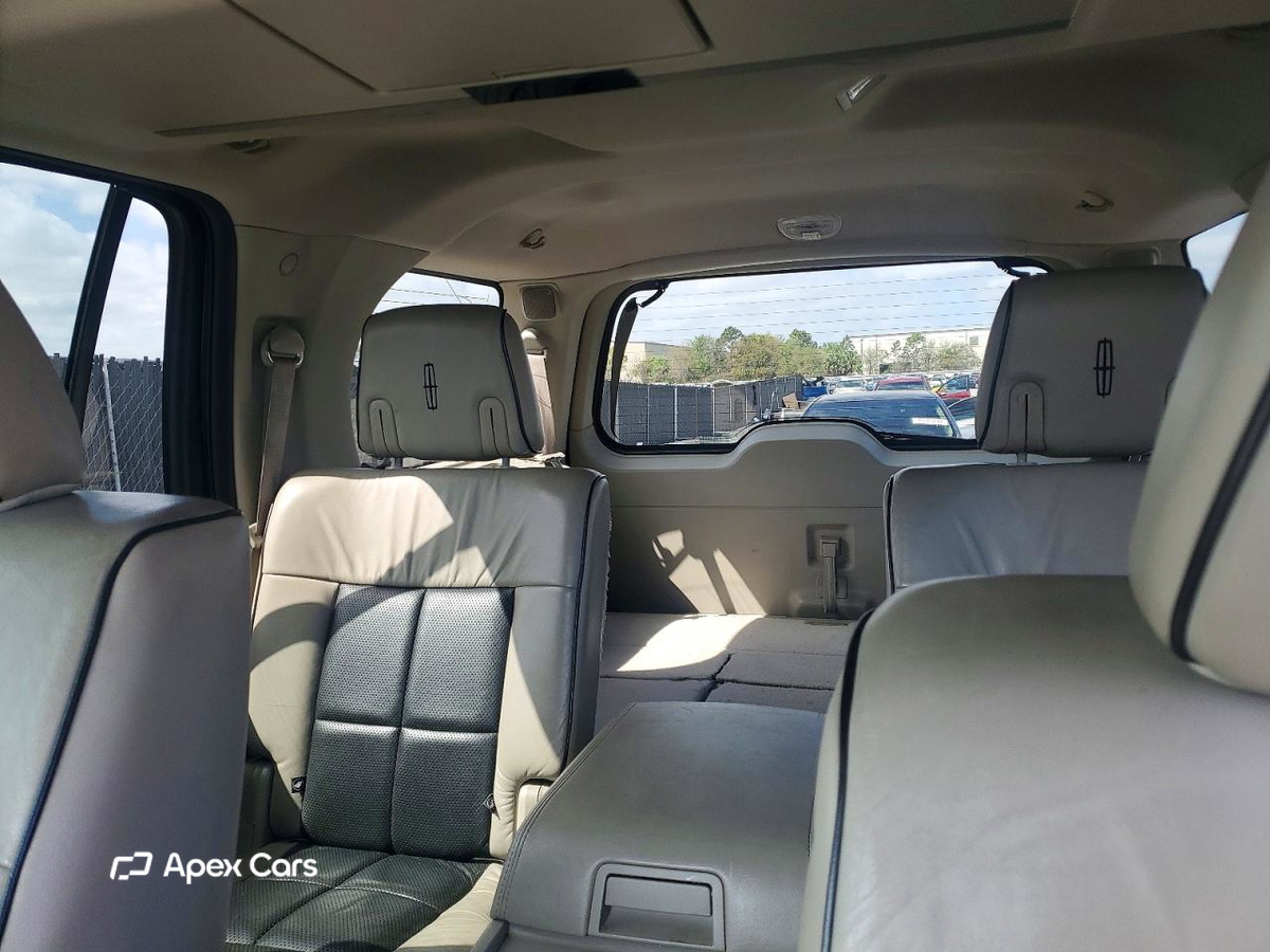Lincoln Navigator 2010