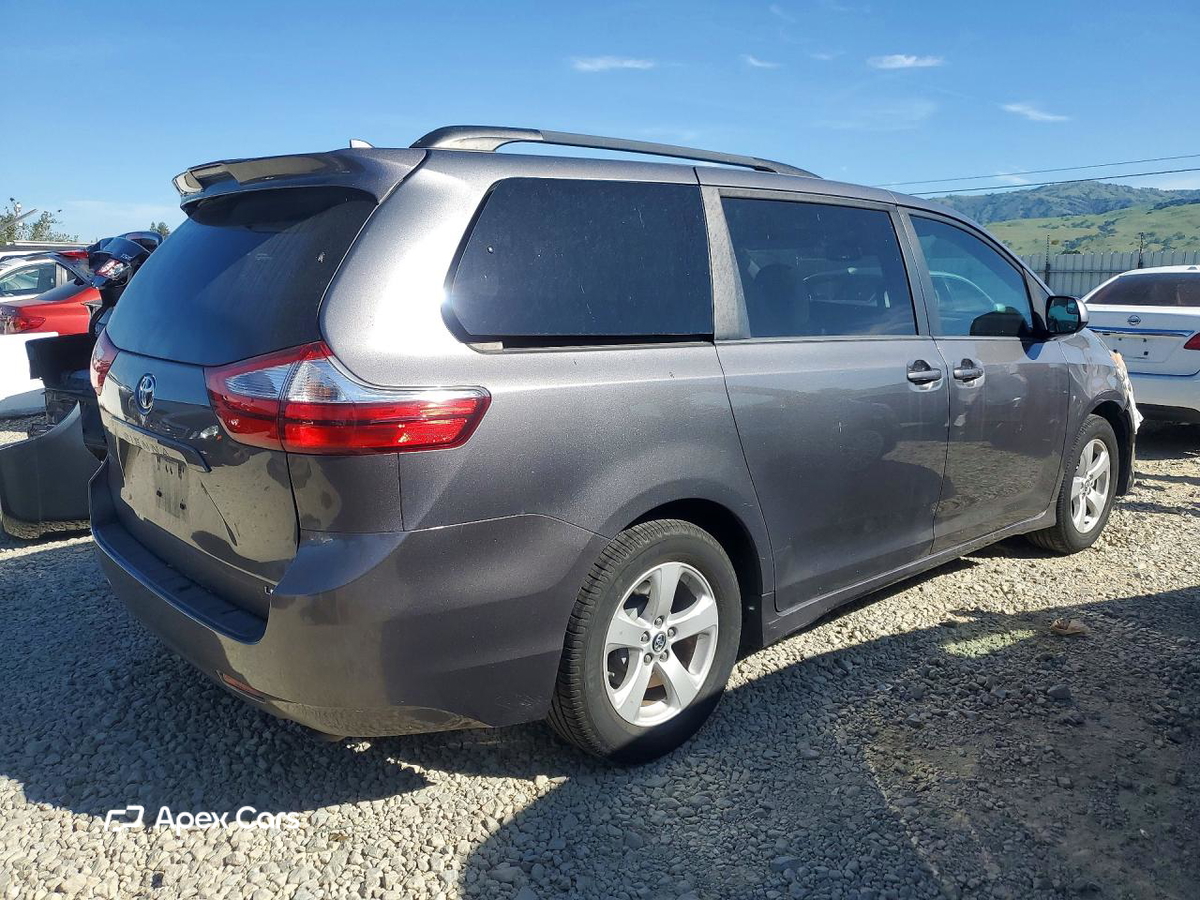 Toyota Sienna 2018