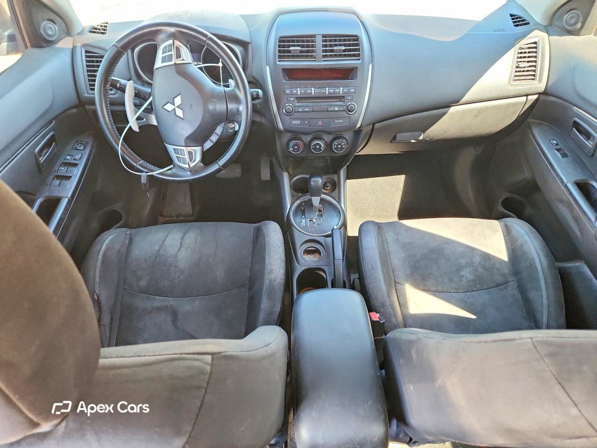Mitsubishi Outlander 2013