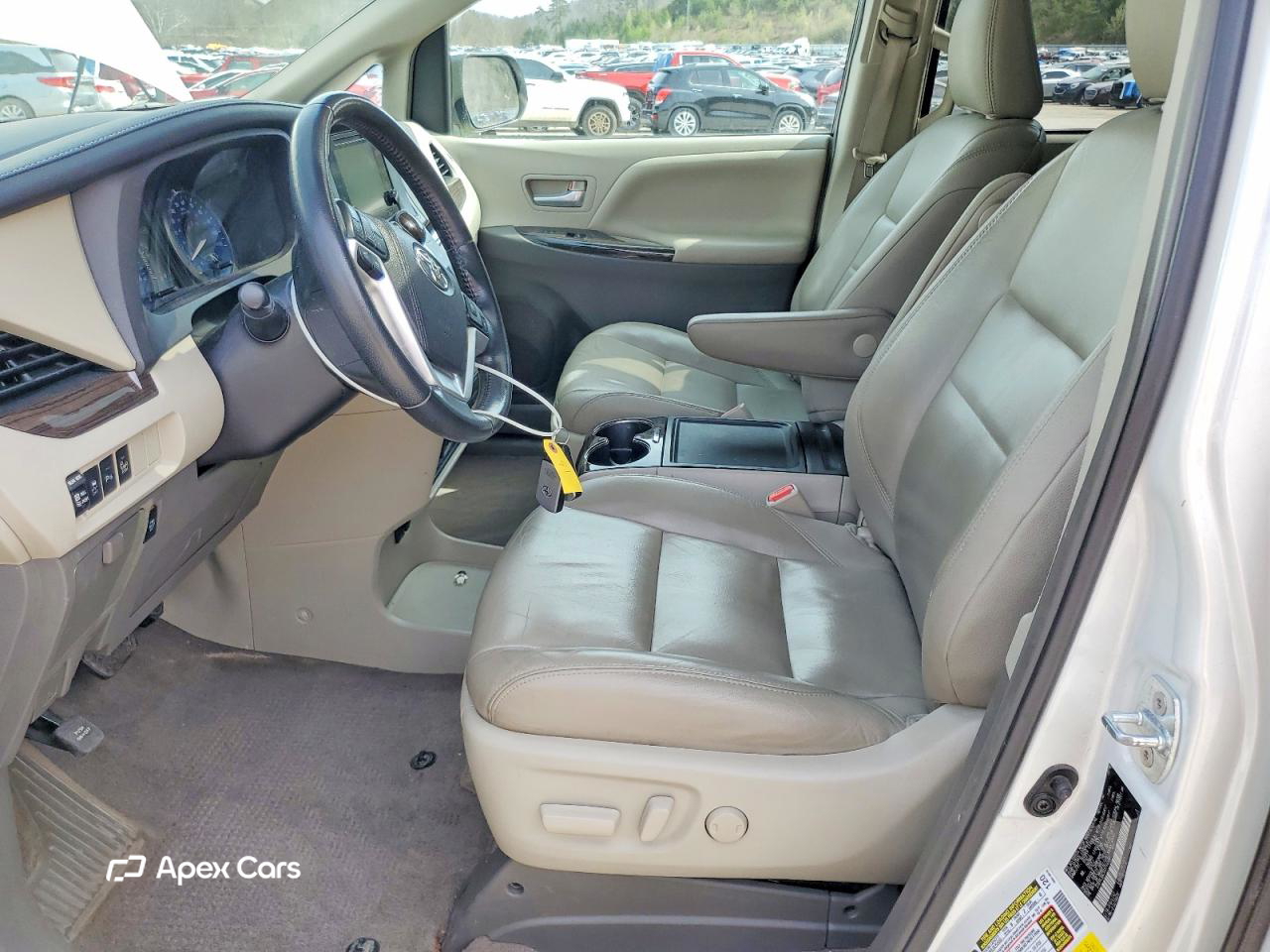 Toyota Sienna 2016