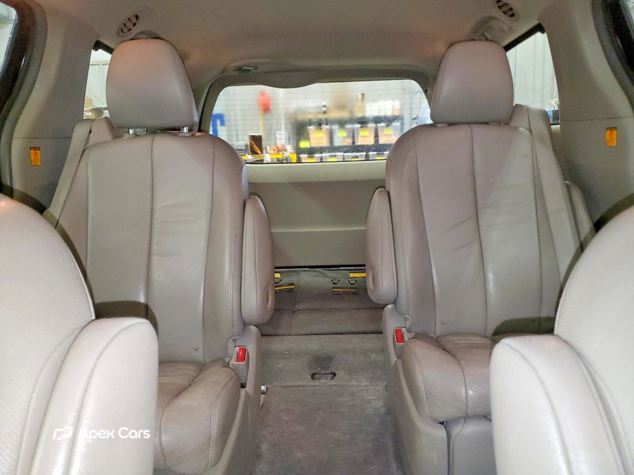Toyota Sienna 2011