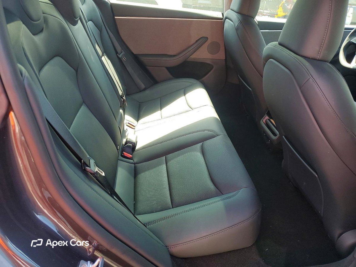 Tesla Model 3 2025