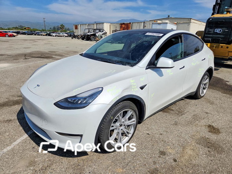Tesla Model Y 2023 - Zdjęcie 1 z 13