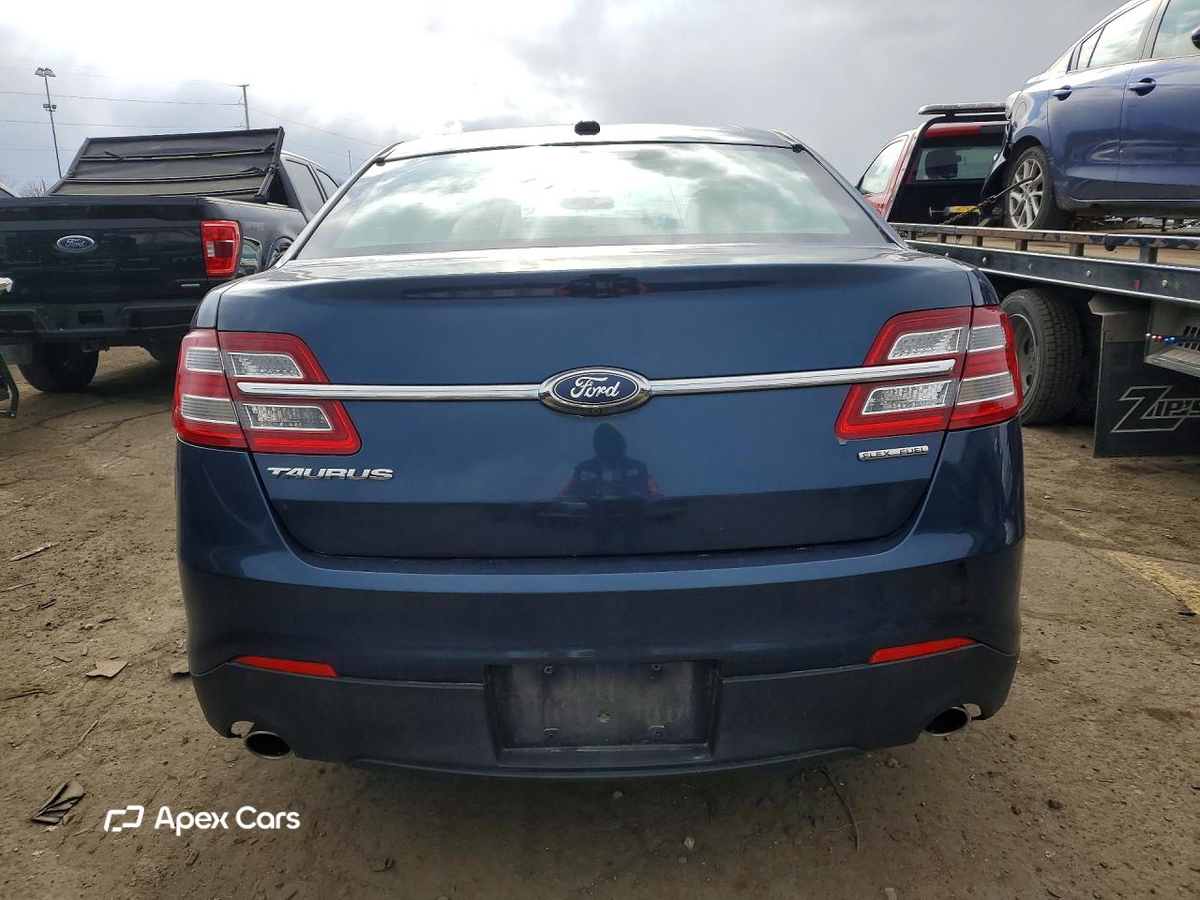 Ford Taurus 2016