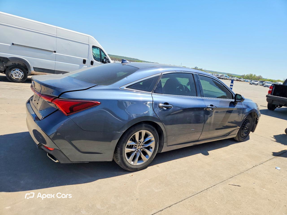 Toyota Avalon 2022