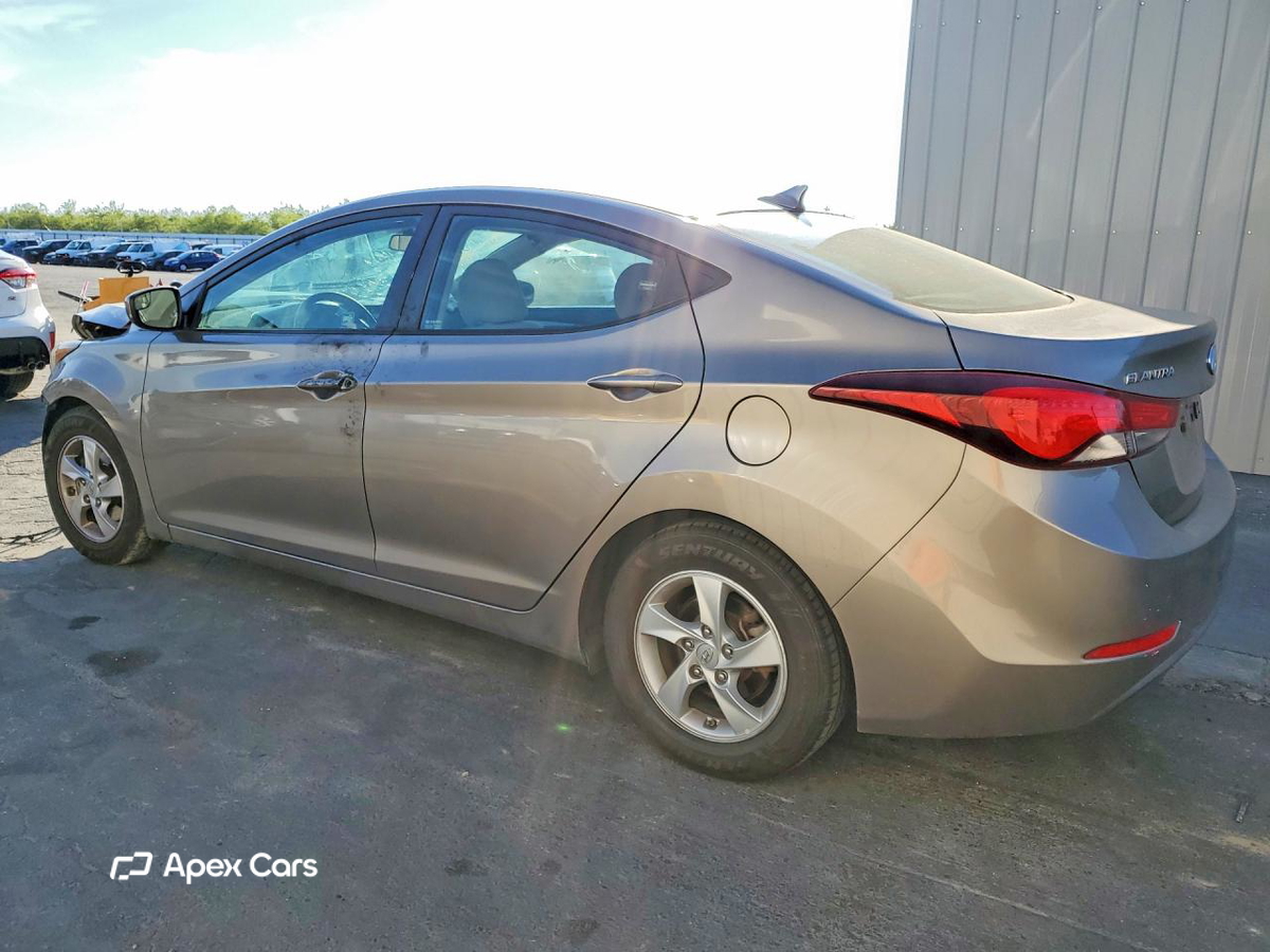 Hyundai Elantra 2015