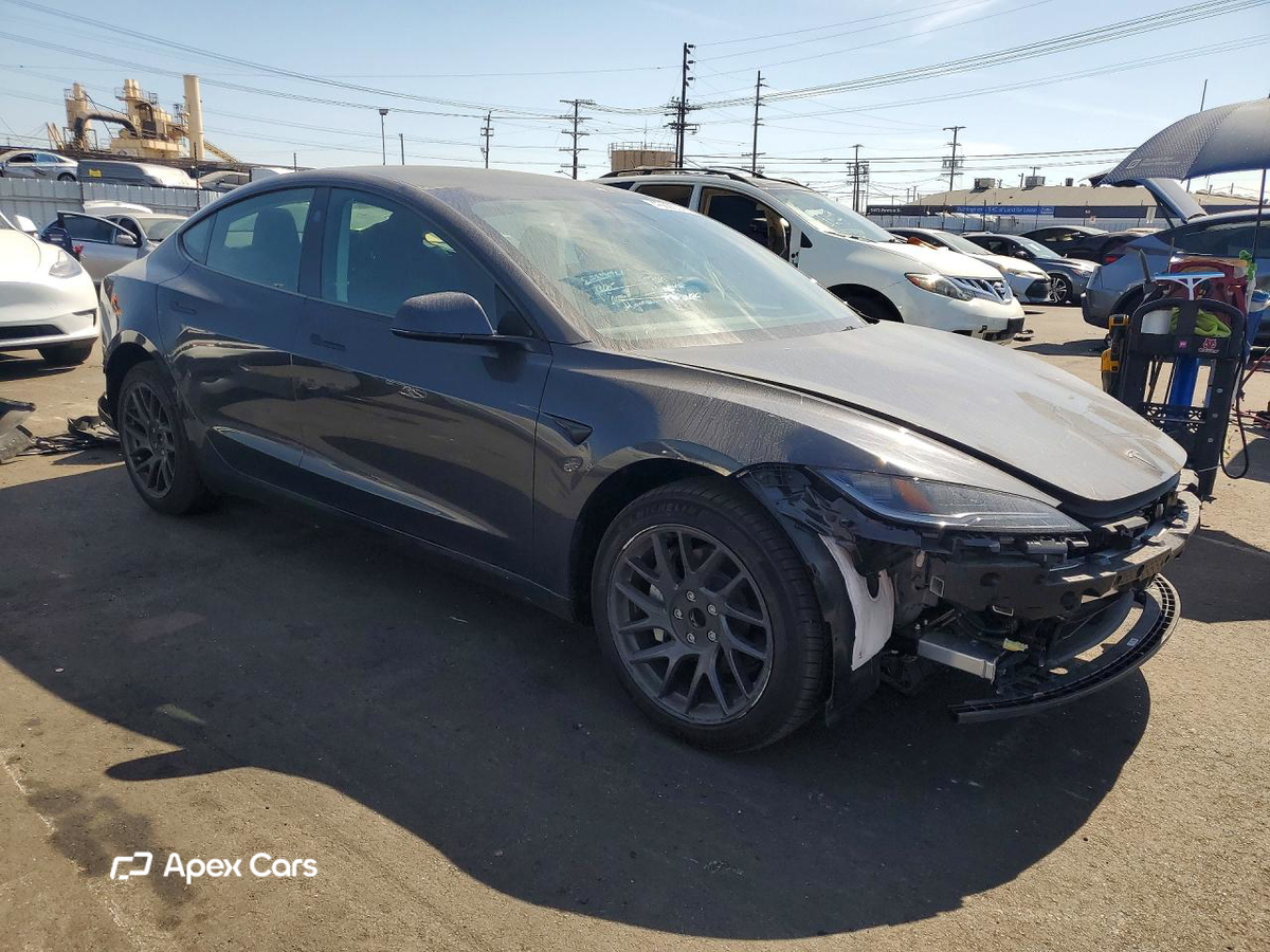 Tesla Model 3 2025