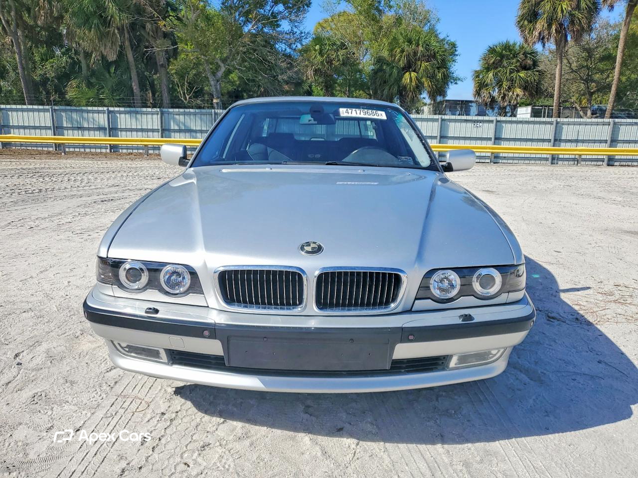 BMW Series 7 2001