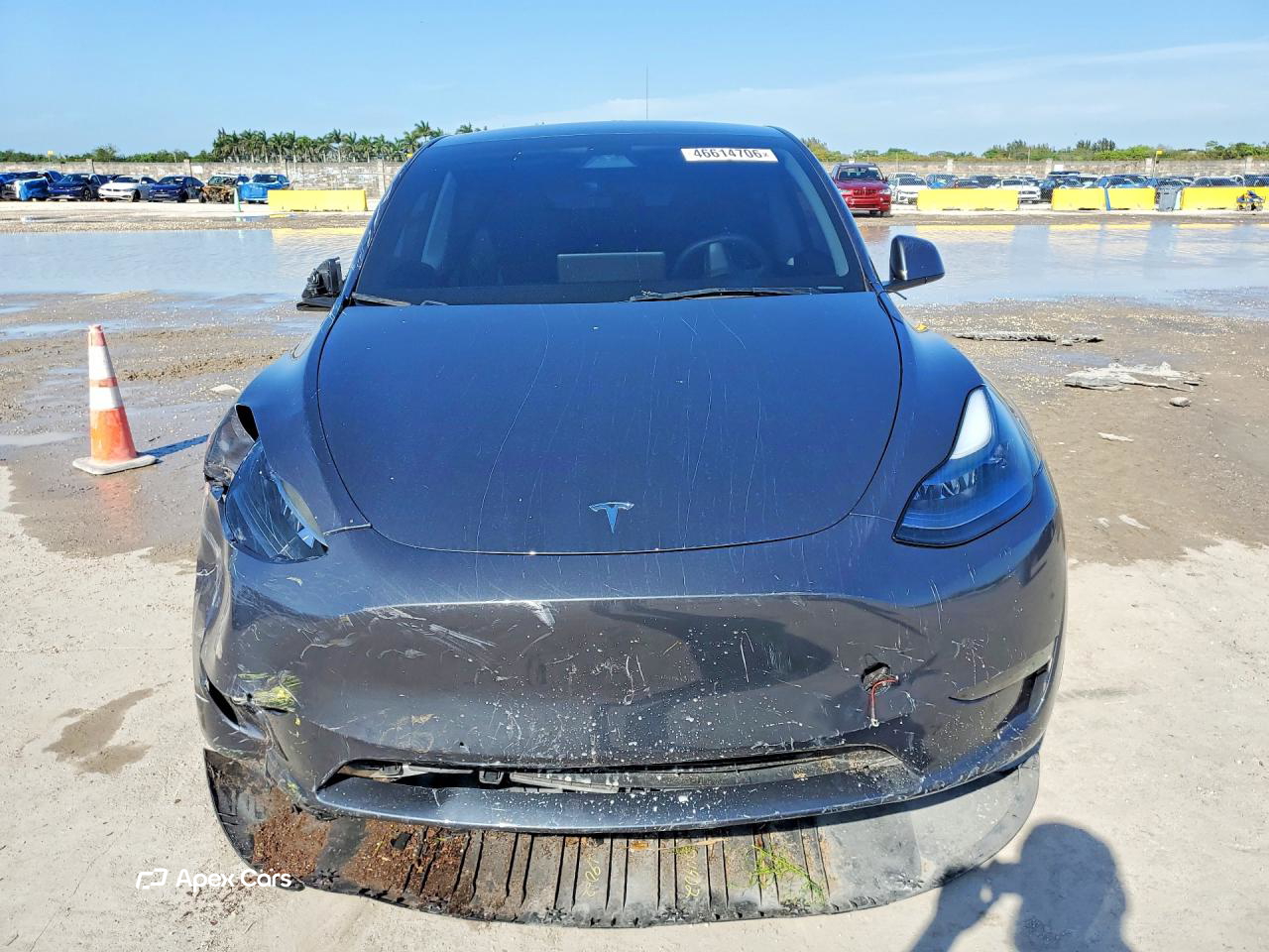 Tesla Model Y 2023