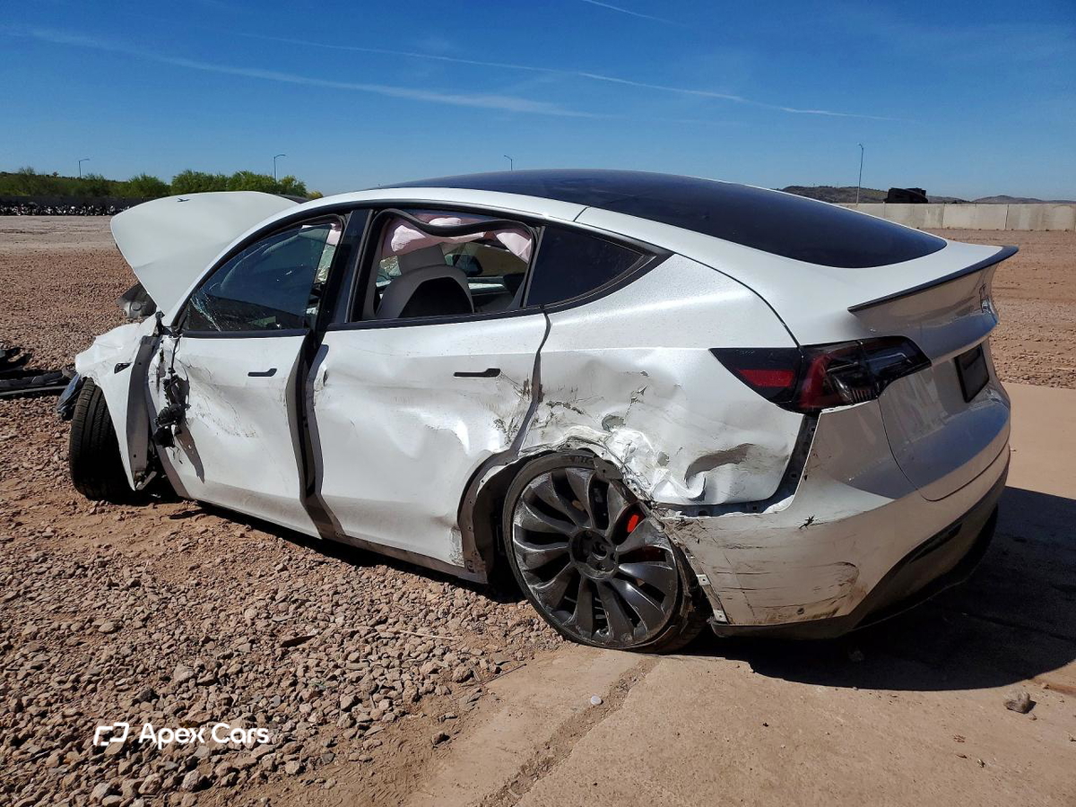 Tesla Model Y 2023