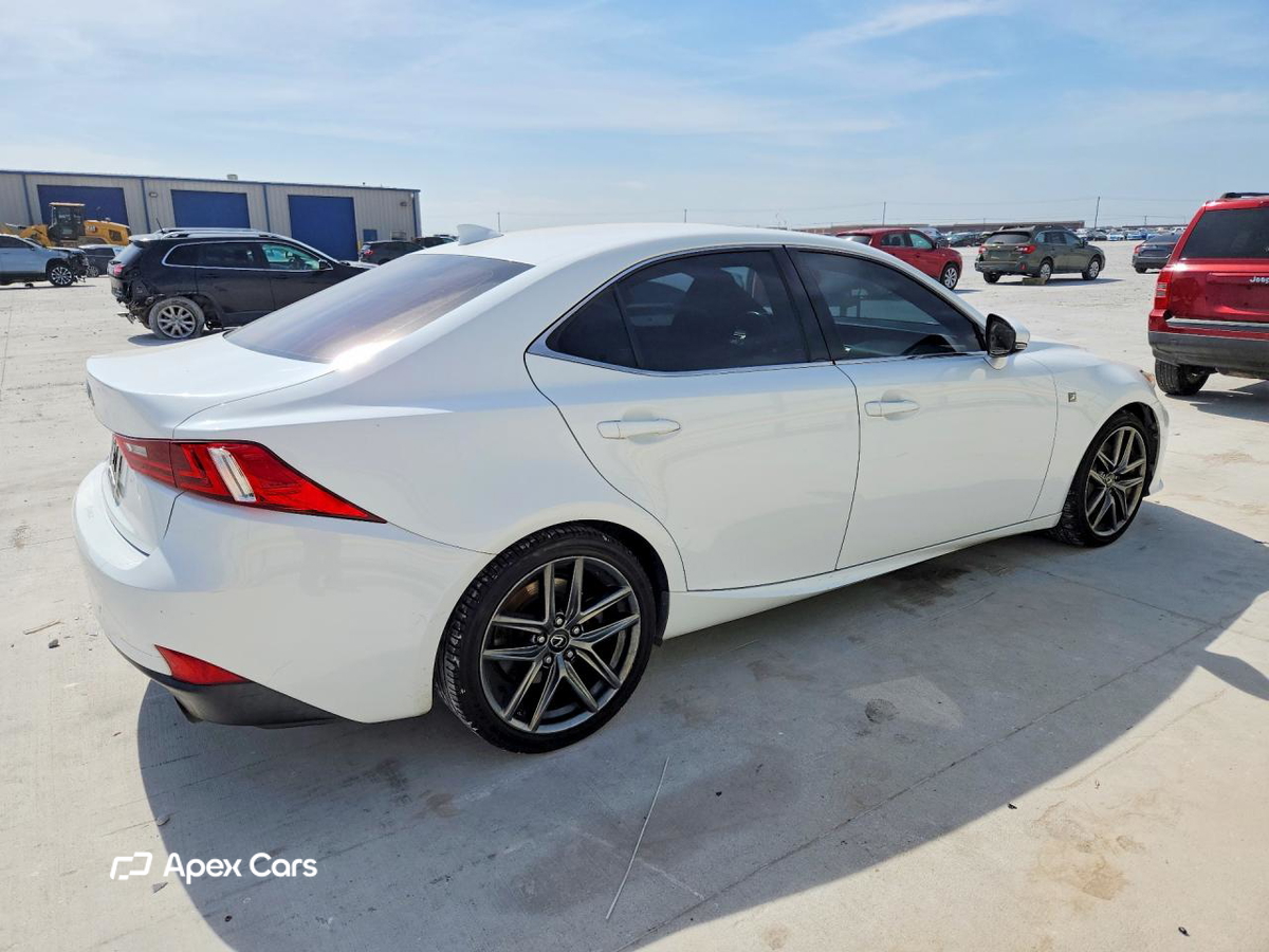Lexus IS 2016