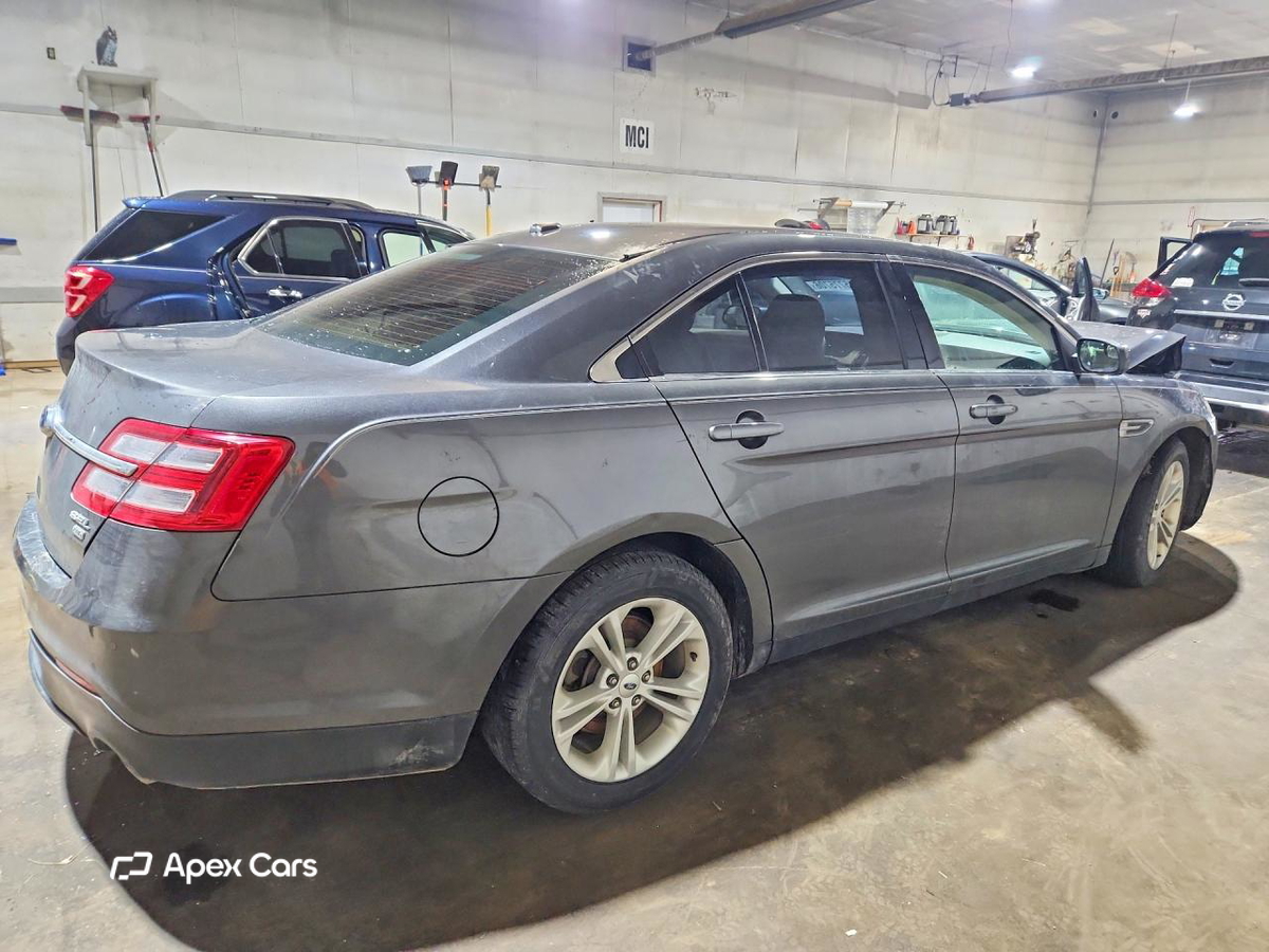 Ford Taurus 2015