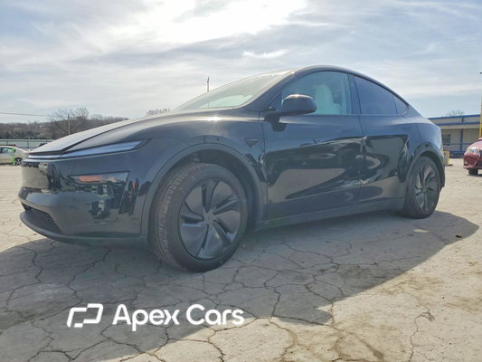 Tesla Model Y 2026 - Image 1 of 13