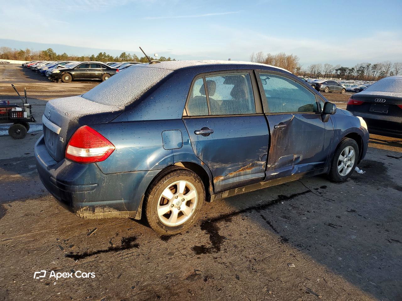 Nissan Versa 2011