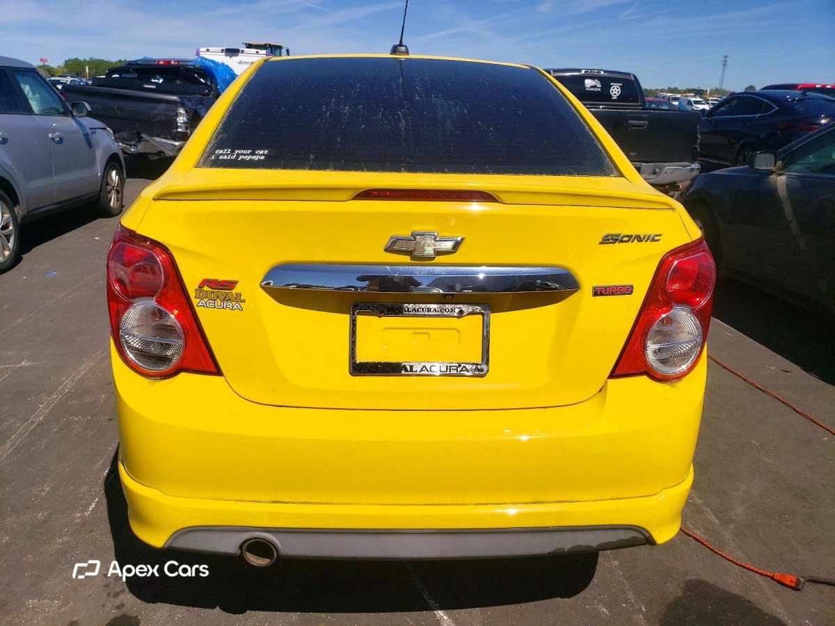 Chevrolet Sonic 2015
