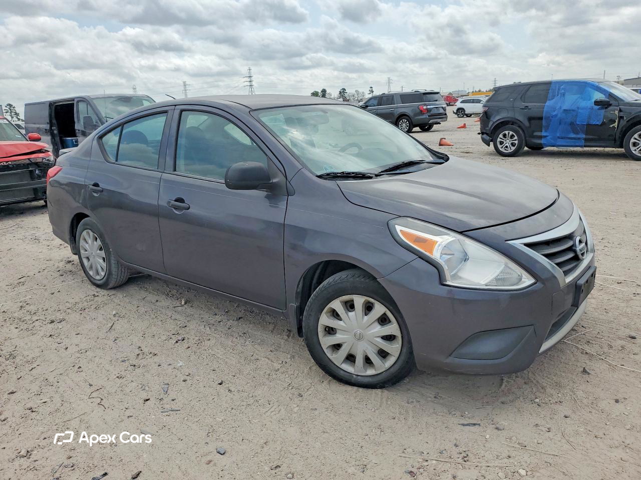 Nissan Versa 2015