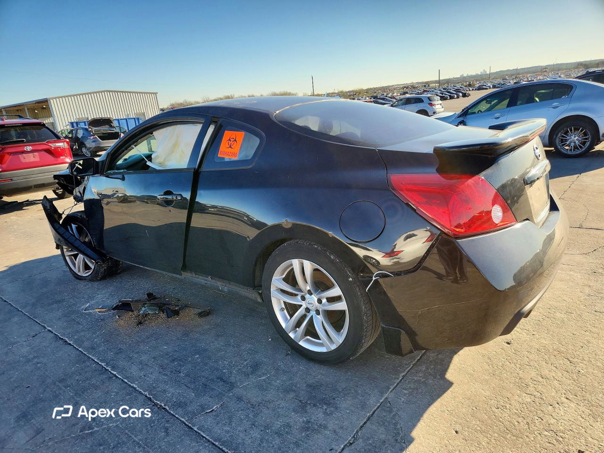 Nissan Altima 2010