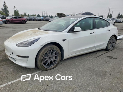 Tesla Model 3 2023 - Image 1 of 13