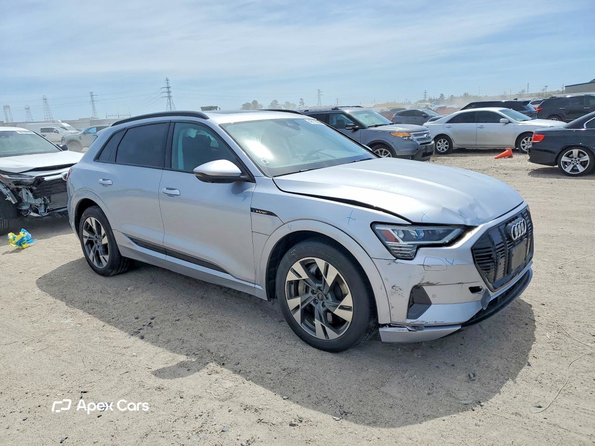 Audi e-tron 2021