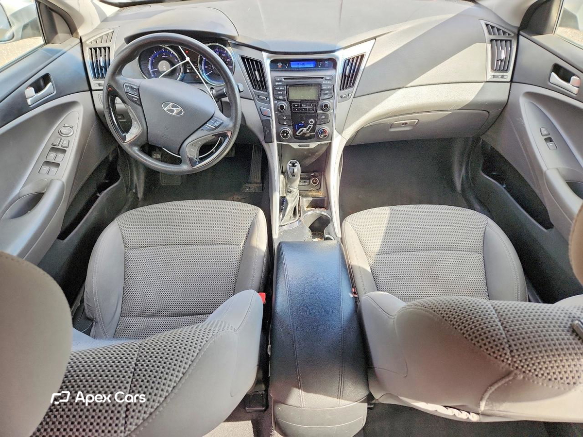 Hyundai Sonata 2012