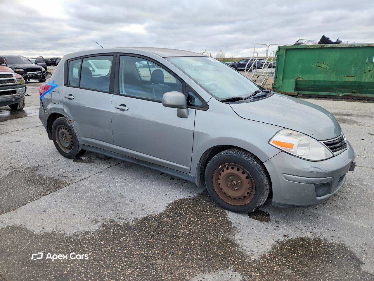 Nissan Versa 2011