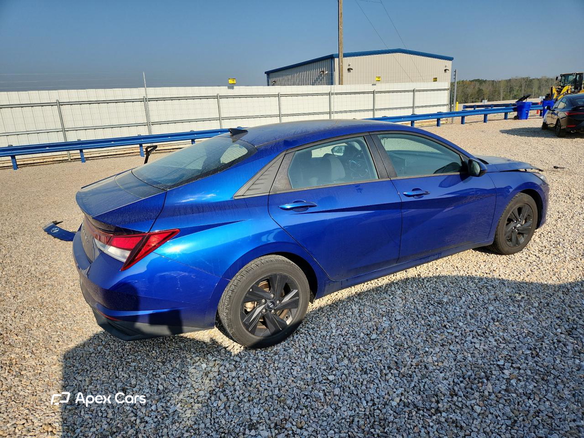 Hyundai Elantra 2021