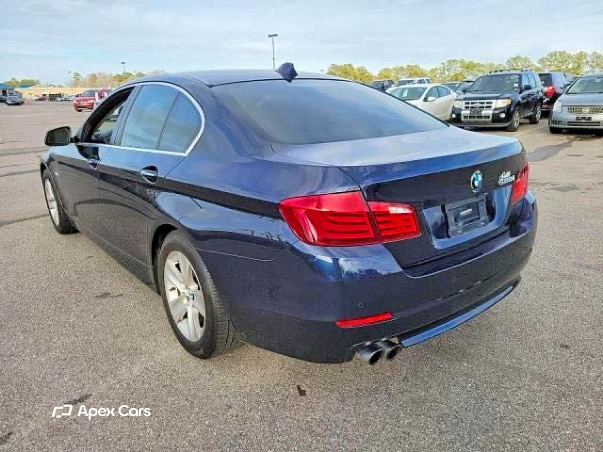 BMW Series 5 2011
