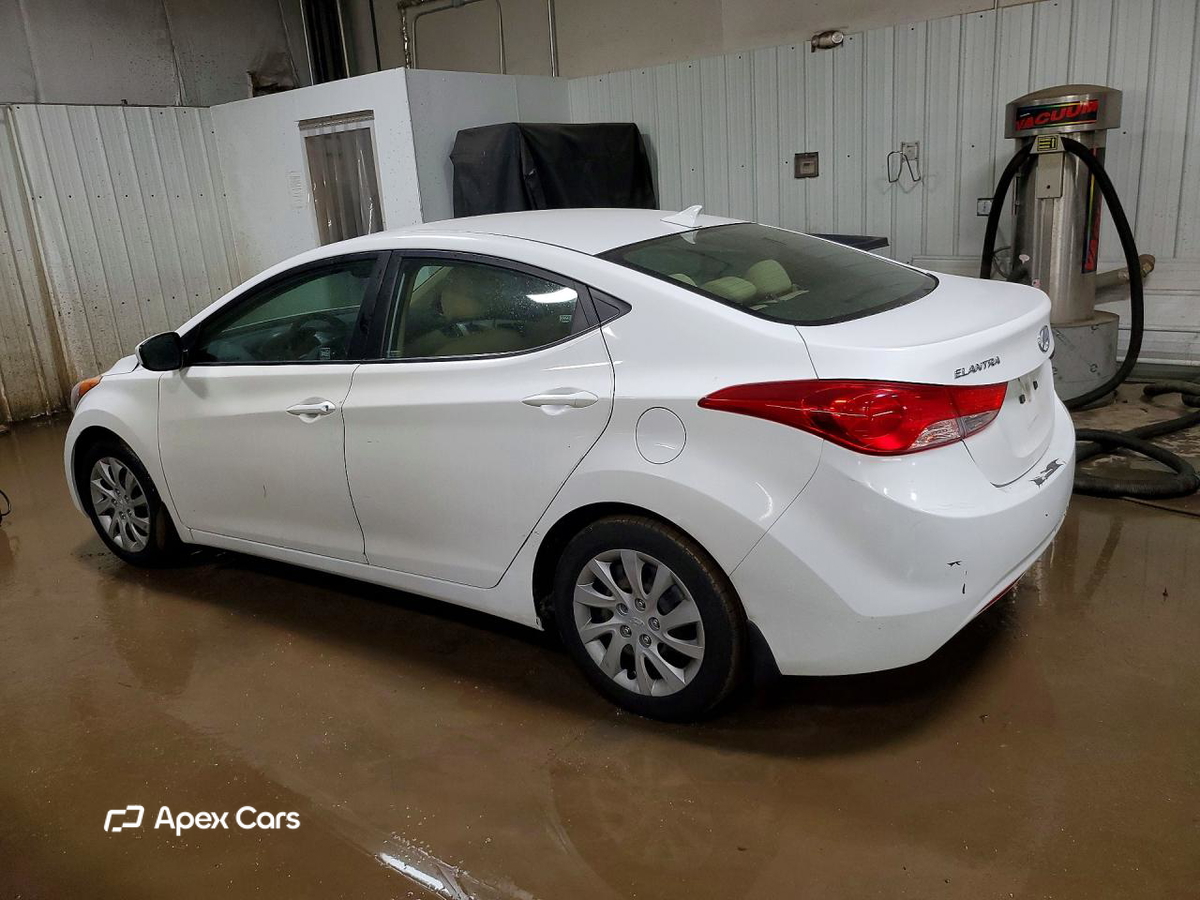 Hyundai Elantra 2013