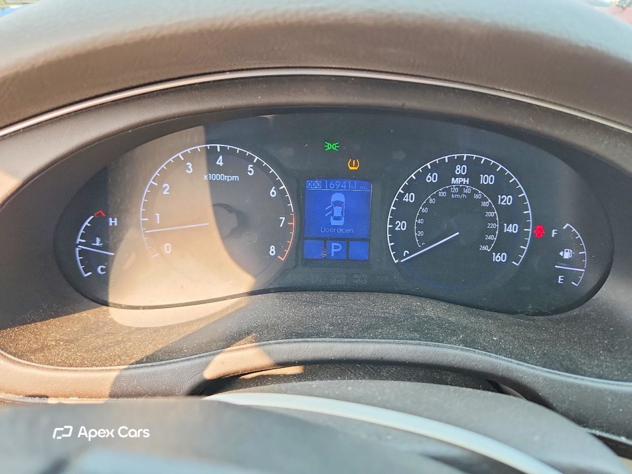 Hyundai Genesis 2013