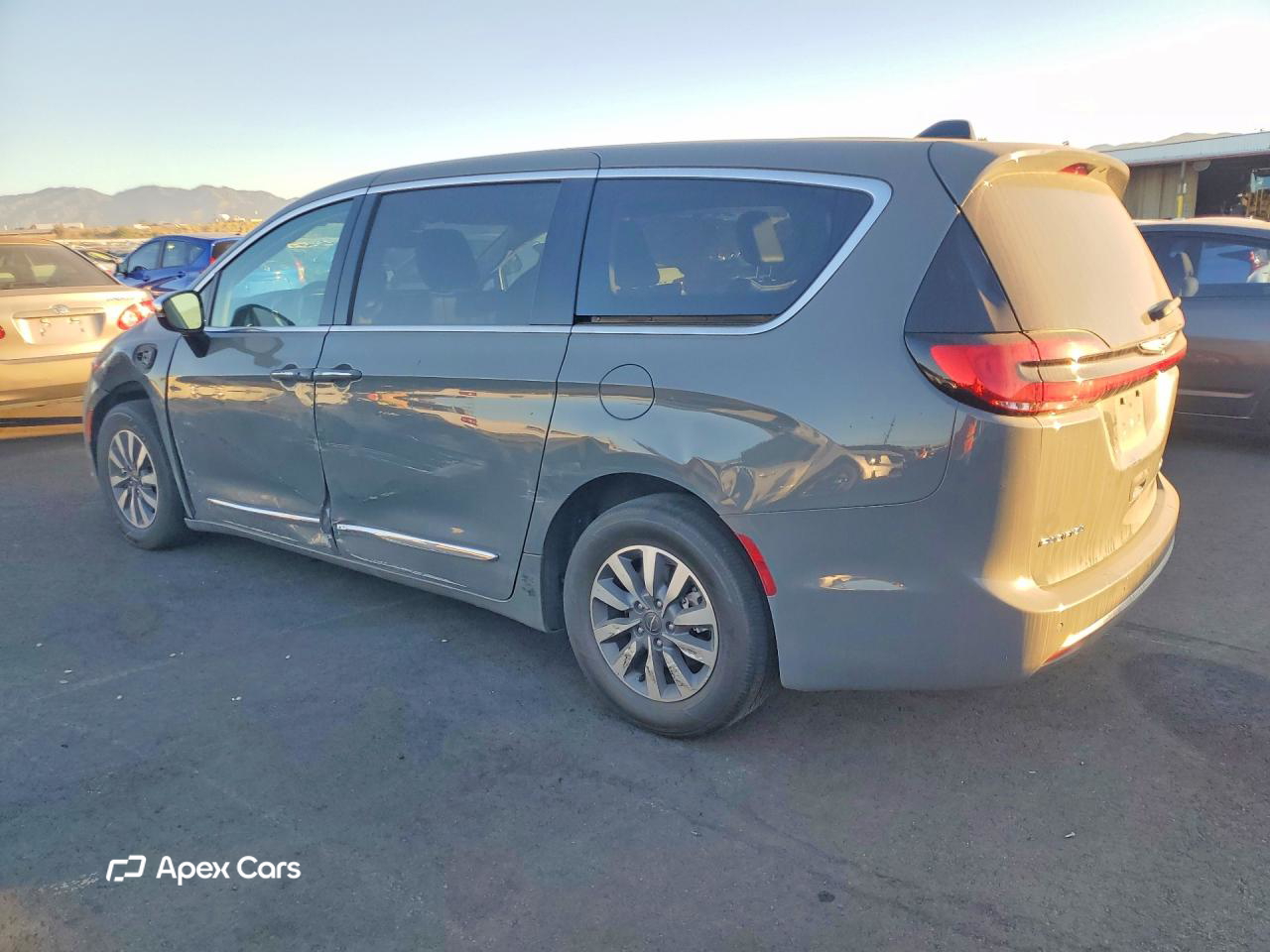 Chrysler Pacifica 2023