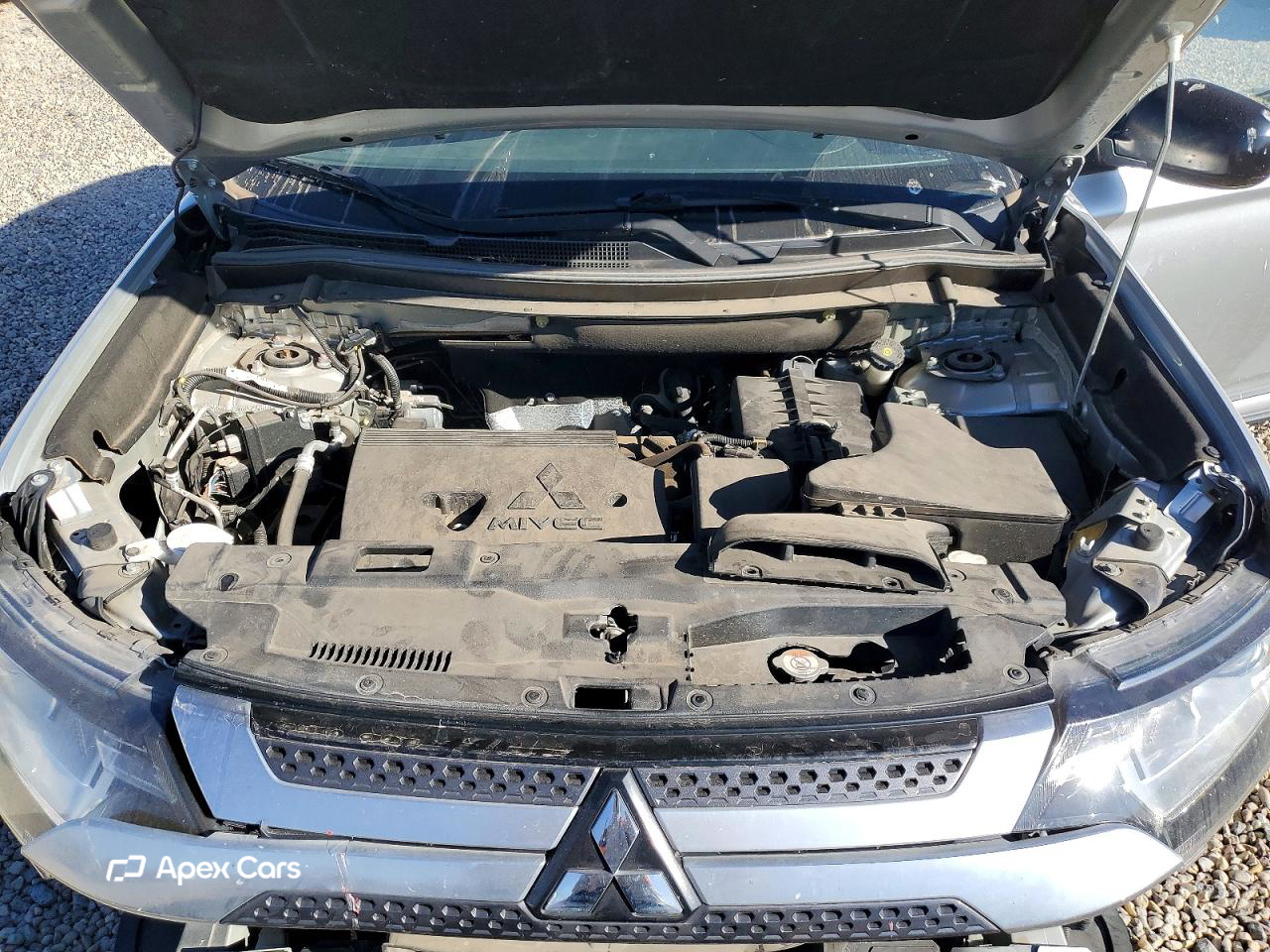 Mitsubishi Outlander 2020