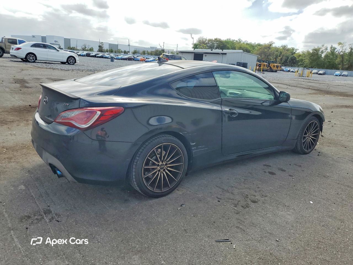 Hyundai Genesis 2012