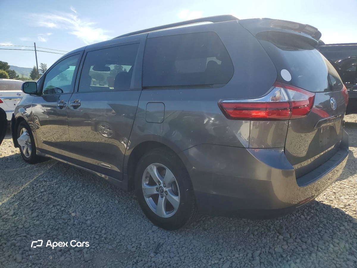 Toyota Sienna 2018