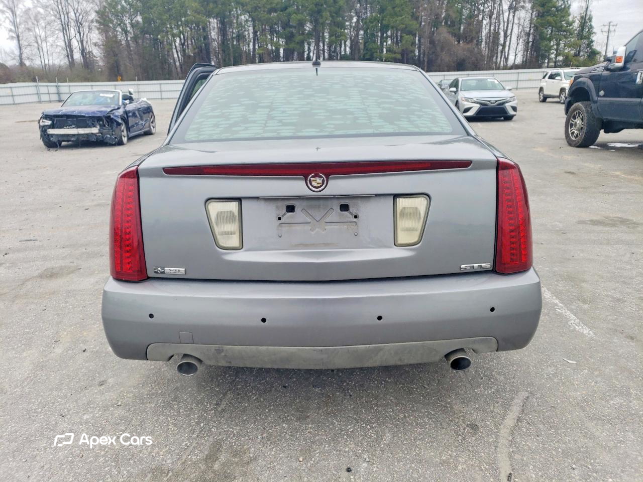 Cadillac STS 2005