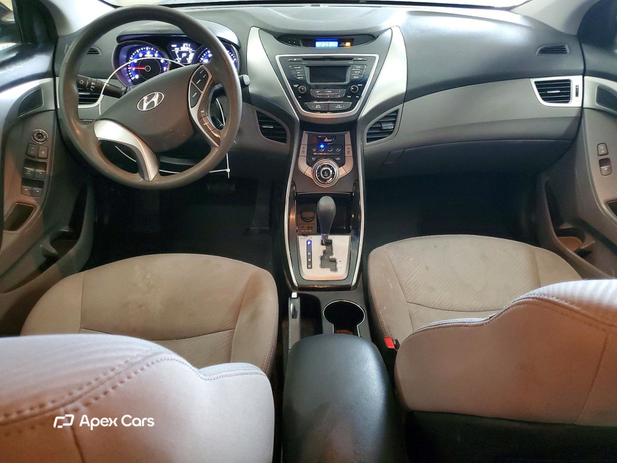 Hyundai Elantra 2013