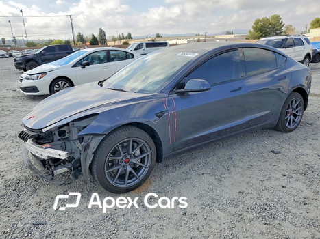 Tesla Model 3 2023 - Image 1 of 14
