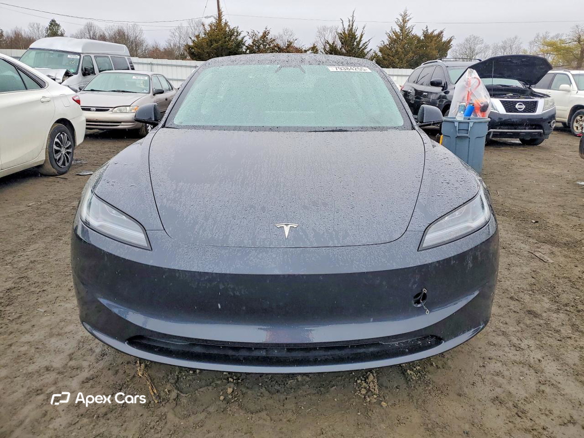 Tesla Model 3 2025
