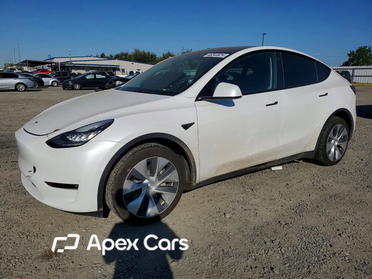 Tesla Model Y 2021 - Image 1 of 12